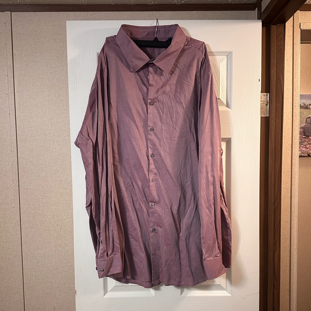 Perry Ellis men’s dress up shirt